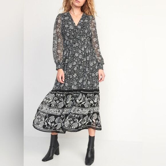Old Navy Maxi Dress Women Medium Waist Defined Floral Print Smocked Boho Peasant - Picture 1 of 11